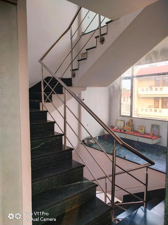 Rass Hotel Kanpur Extérieur photo