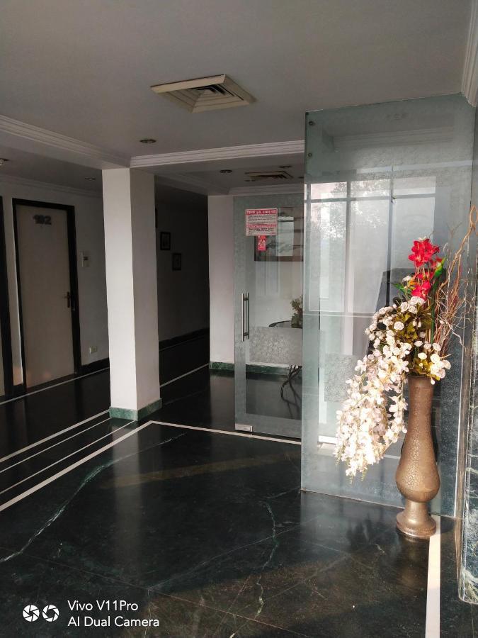 Rass Hotel Kanpur Extérieur photo